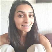 Profesora de educación física y licenciada en nutrición y dietética. Ofrece clases a estudiantes en ámbito de salud,alimentación y actividad física